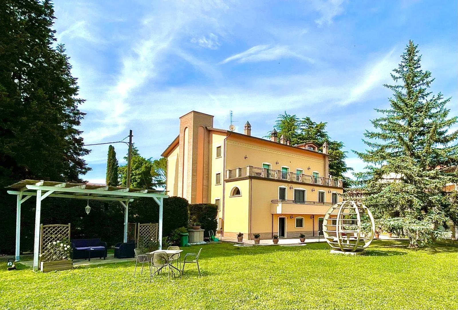 Villa Adige Luxury - M&M Holiday House Perugia Ngoại thất bức ảnh